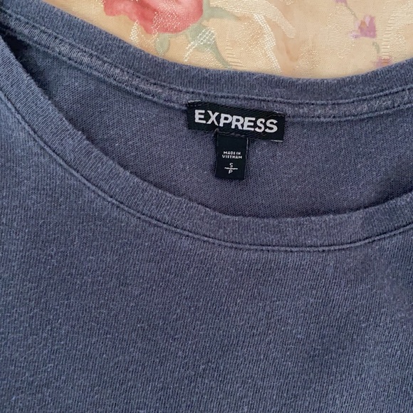 Express Ruffle Sleeve Top - Picture 2 of 3